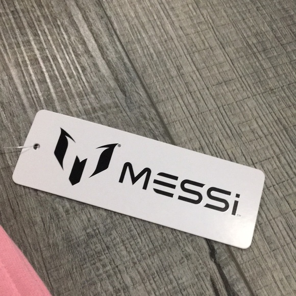 MESSI PINK SHORTS. - Picture 5 of 11